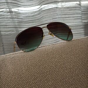 Men’s Gold Frame Sunglasses with Gradient lens